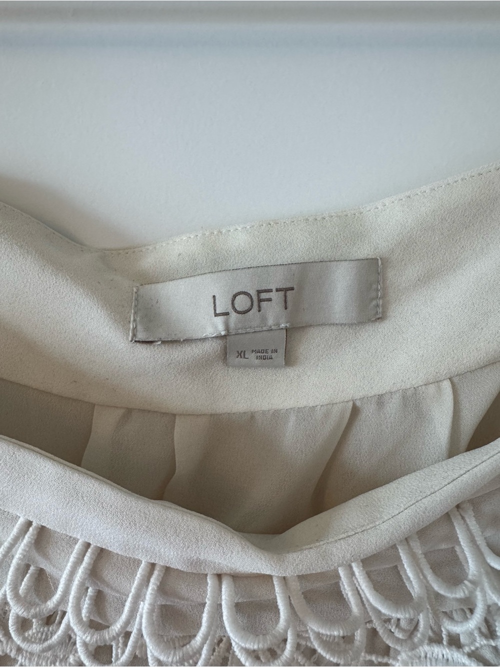 LOFT Crochet Camisole Top Size XL - Picture 4 of 4